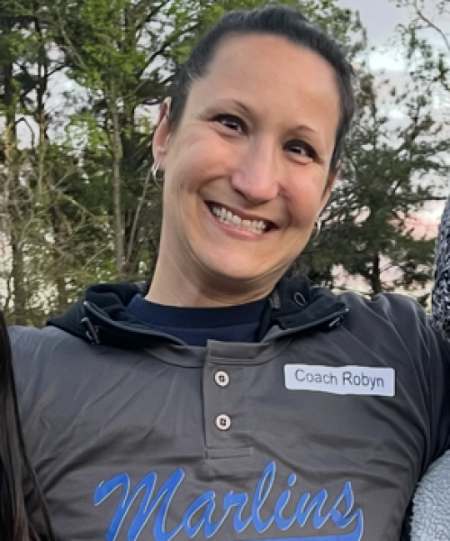 Coach Robyn Asbury